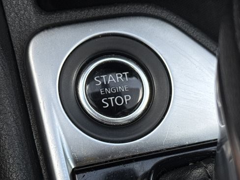 Used 2022 Nissan Sentra SV FWD image 24