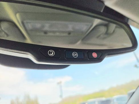 Used 2014 Buick Encore FWD image 28