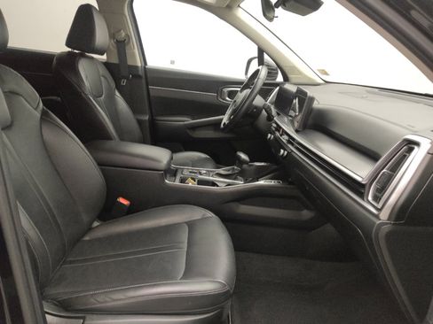 Used 2024 Kia Sorento S FWD image 21