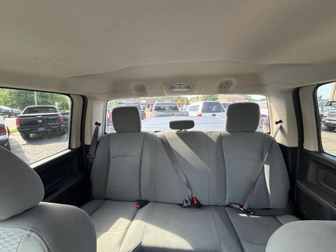 Used 2018 RAM 2500 Tradesman w/ Chrome Appearance Group AWD/4WD image 46