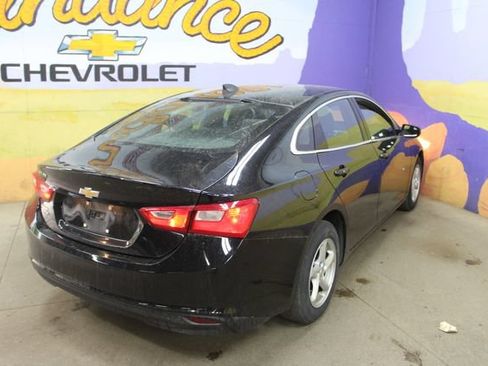 Used 2017 Chevrolet Malibu LS FWD image 8