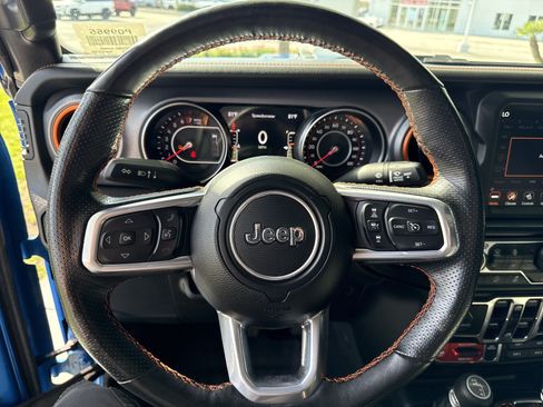 Used 2021 Jeep Gladiator Mojave AWD/4WD image 16