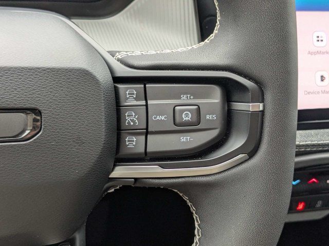 Used 2026 Jeep Cherokee Laredo AWD/4WD image 28