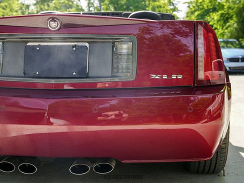 Used 2006 Cadillac XLR RWD image 91