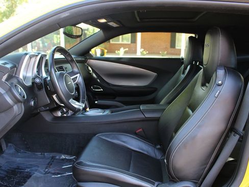 Used 2010 Chevrolet Camaro SS w/ RS Package RWD image 8