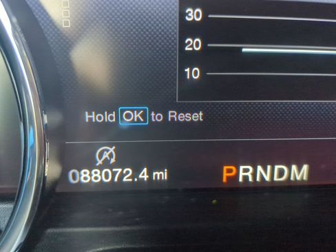 Used 2018 Ford F150 Lariat w/ Equipment Group 502A Luxury AWD/4WD image 27
