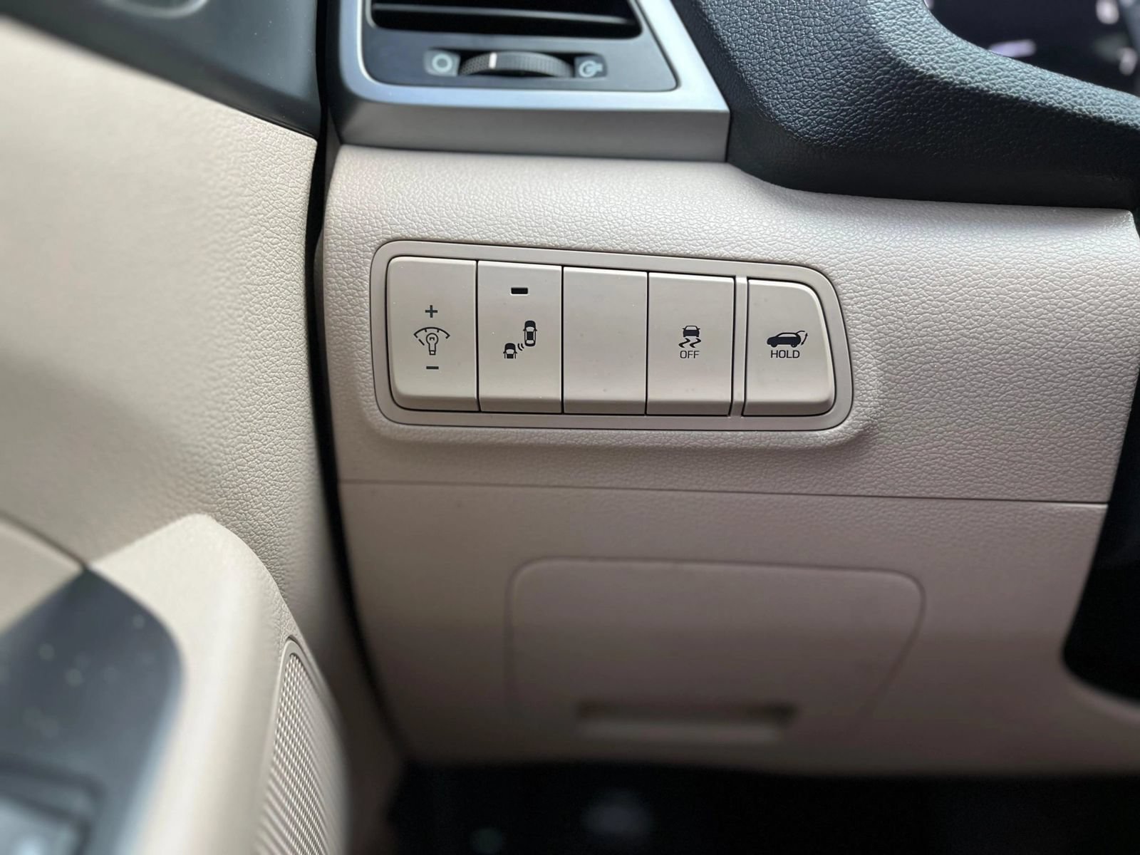 Used 2017 Hyundai Tucson Sport FWD image 18