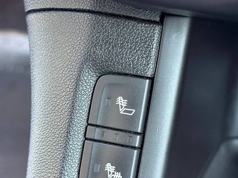 Used 2017 GMC Acadia SLT w/ LPO, Floor Liner Package AWD/4WD image 24