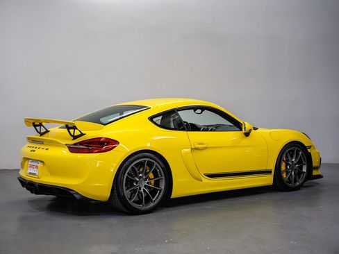 Used 2016 Porsche Cayman GT4 RWD image 3