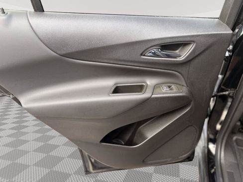 Used 2024 Chevrolet Equinox LT w/ LPO, Floor Liner Package FWD image 30