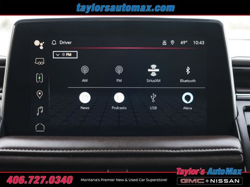 Used 2024 GMC Yukon XL SLT w/ SLT Luxury Package image 14