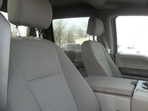 Used 2018 Ford F150 XLT AWD/4WD image 13