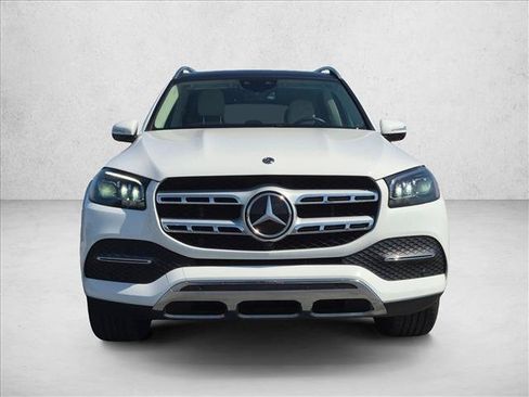 Used 2021 Mercedes-Benz GLS 450 4MATIC image 2