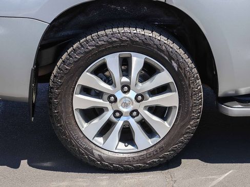 Used 2016 Toyota Sequoia Limited w/ Safety & Convenience Package AWD/4WD image 9