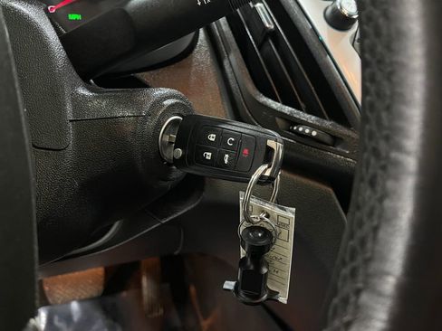 Used 2016 Chevrolet Equinox LTZ w/ Enhanced Convenience Package image 22