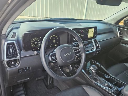 Used 2023 Kia Sorento SX image 10
