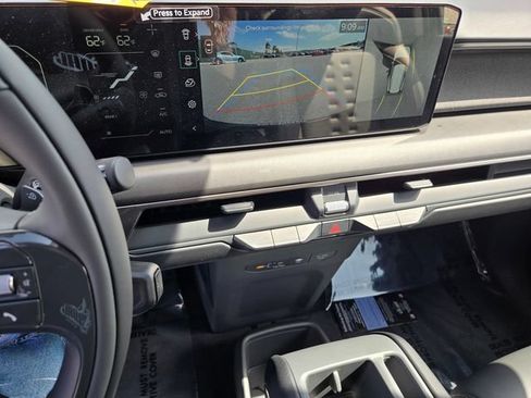 New 2026 Kia EV9 Wind AWD/4WD image 10