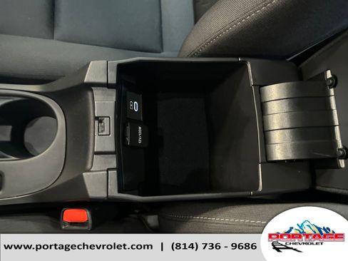 Used 2025 Toyota Corolla LE w/ LE Premium Package image 29