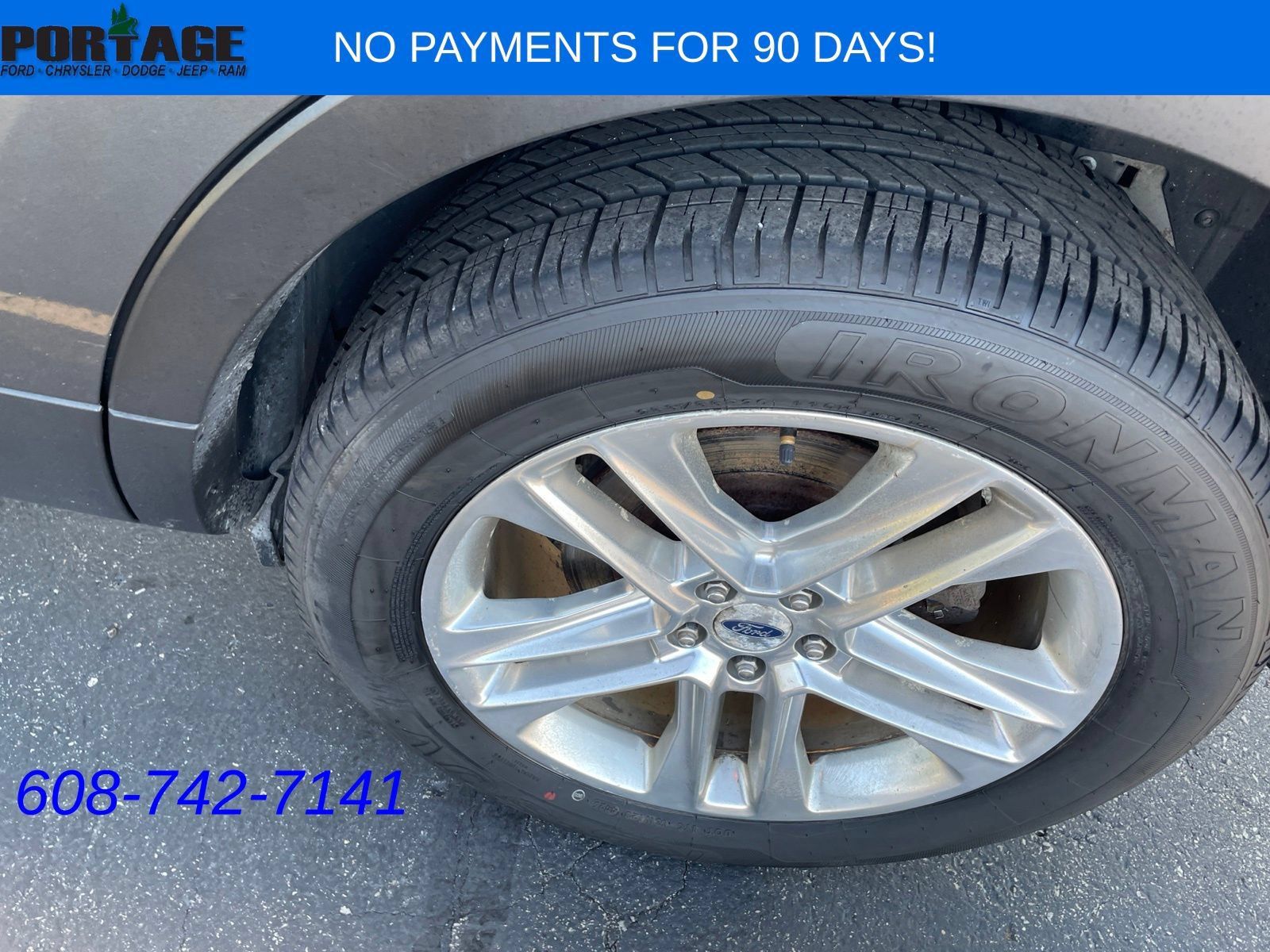 Used 2017 Ford Explorer XLT w/ Equipment Group 202A AWD/4WD image 13