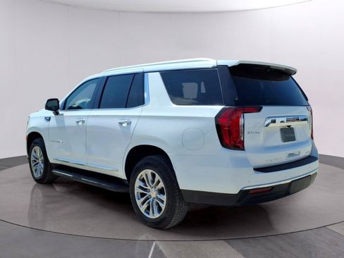 Used 2023 GMC Yukon SLT w/ SLT Luxury Package AWD/4WD image 3
