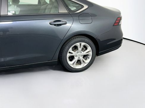 Used 2023 Honda Accord LX image 28