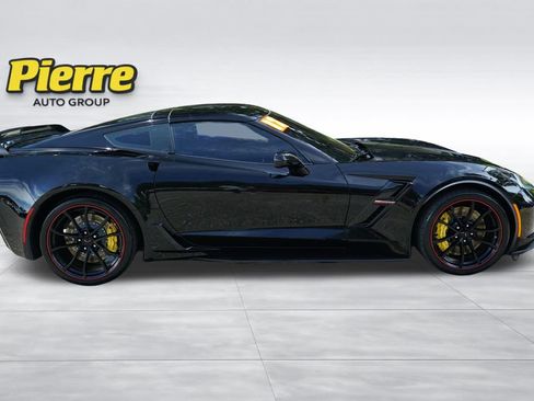 Used 2017 Chevrolet Corvette Grand Sport RWD image 3