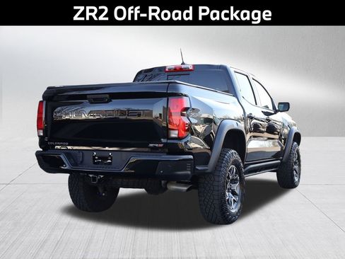 Used 2024 Chevrolet Colorado ZR2 w/ ZR2 Convenience Package III AWD/4WD image 7