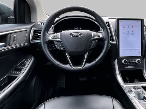 Certified 2022 Ford Edge SEL w/ Convenience Package AWD/4WD image 6