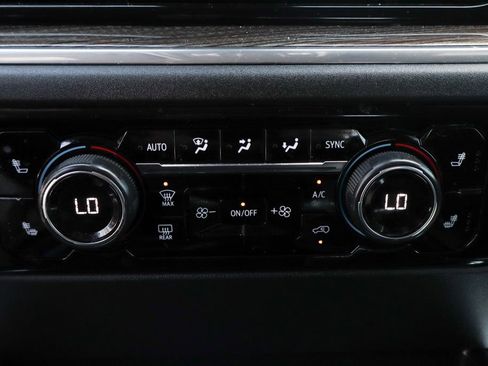 Used 2023 Chevrolet Silverado 1500 RST image 35