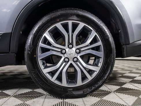 Used 2018 Mitsubishi Outlander ES FWD image 39