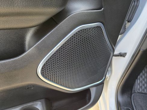 Used 2025 RAM 1500 Laramie w/ Sport Appearance Package image 15