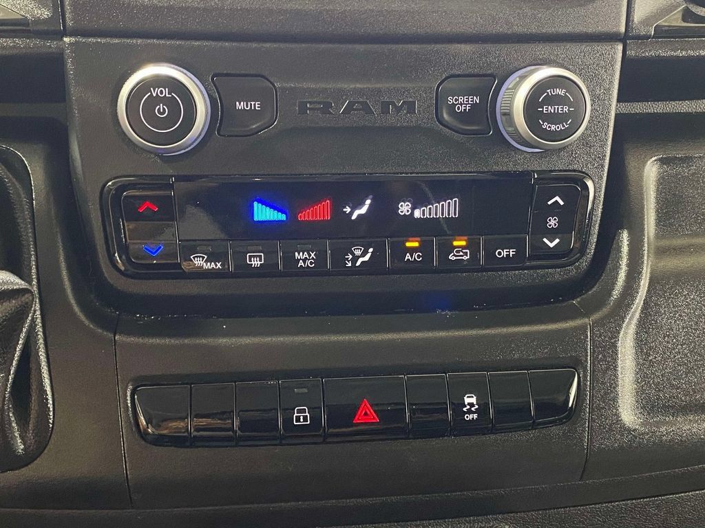 Used 2025 RAM ProMaster 2500 w/ U-Haul Equipment Group FWD image 29