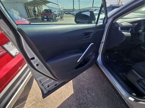 Used 2025 Toyota Corolla Cross LE FWD image 24