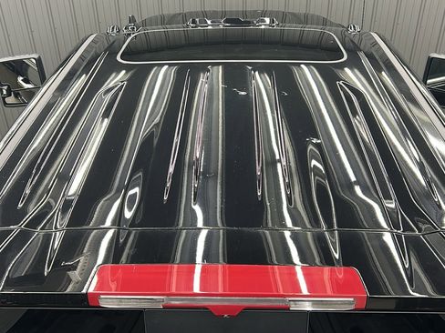 Used 2025 GMC Sierra 3500 Denali image 14