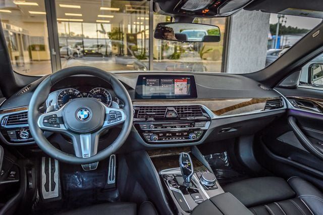 Used 2019 BMW 540i w/ M Sport Package RWD image 24