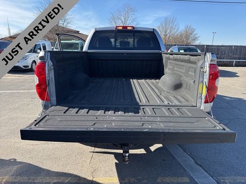 Used 2017 Toyota Tundra SR5 image 13