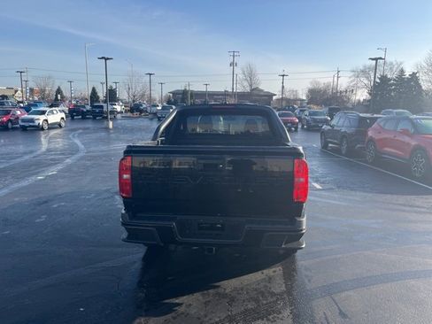 Used 2021 Chevrolet Colorado W/T w/ Custom Special Edition image 4