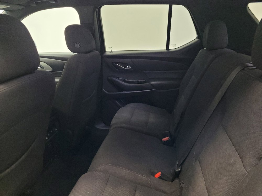 Used 2023 Chevrolet Traverse LT FWD image 18