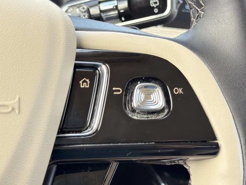 Used 2025 Lincoln Corsair FWD w/ Equipment Group 101A image 19