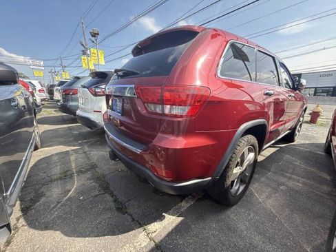 Used 2013 Jeep Grand Cherokee Limited w/ Trailer Tow Group IV image 8