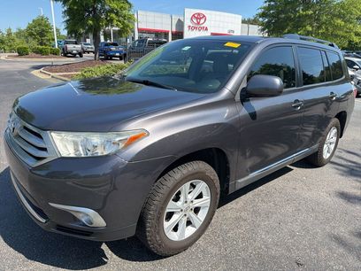 Used 2013 Toyota Highlander SE