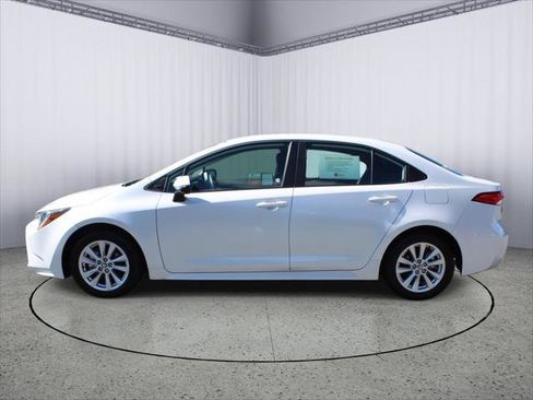 Certified 2024 Toyota Corolla LE w/ LE Convenience Package image 5