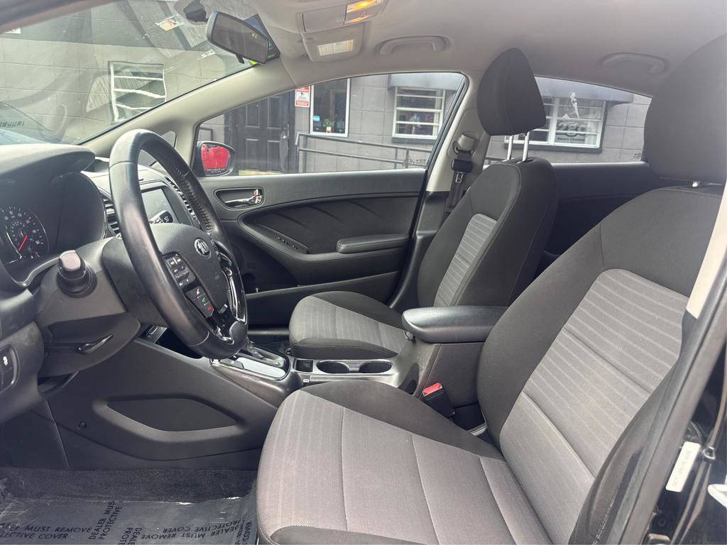 Used 2017 Kia Forte S FWD image 9