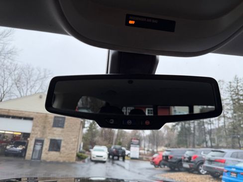 Used 2016 Chevrolet Colorado Z71 w/ Z71 Midnight Edition image 27