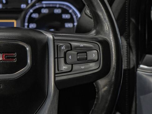 Used 2019 GMC Sierra 1500 SLT image 17