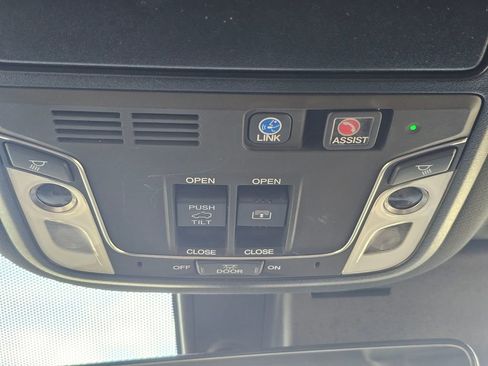 Used 2020 Honda Pilot Black Edition image 40
