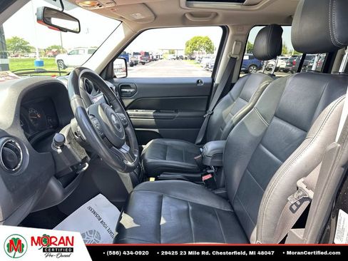 Used 2016 Jeep Patriot High Altitude AWD/4WD image 13