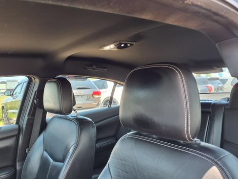 Used 2011 Chrysler 200 Limited FWD image 18
