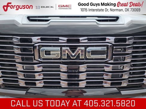 New 2026 GMC Sierra 3500 Denali Ultimate AWD/4WD image 8