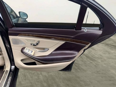 Used 2017 Mercedes-Benz S 550 4MATIC Sedan image 35